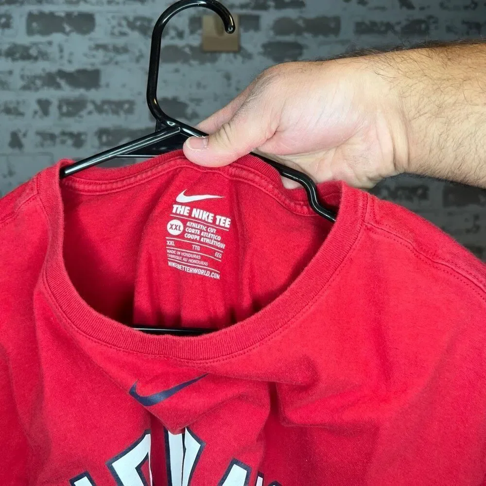 Vintage Nike Cleveland Indians short sleeve tshirt